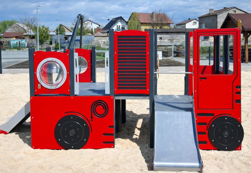 Nieuw in ons assortiment: Brandweer Speelhuis P3403 4 Brandweer speelhuis P3403 voor speeltuin en schoolplein met educatief brandweerthema.
